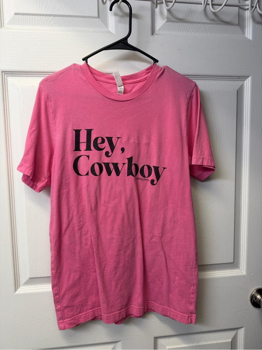Hey, Cowboy Pink Graphic Tee - Women's Short Sleeve